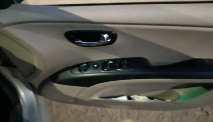 2011 Hyundai i10 MAGNA 1.2, Petrol, Manual, 61,021 km, interior