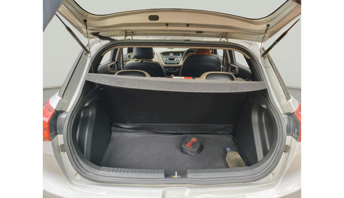2015 Hyundai Elite i20 SPORTZ 1.2, Petrol, Manual, 1,11,238 km, exterior