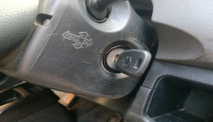 2011 Maruti Wagon R 1.0 LXI CNG, Petrol, Manual, 1,20,277 km, interior