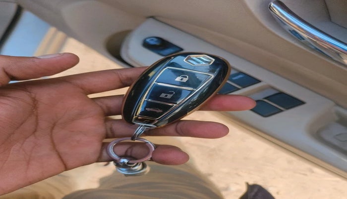 2016 Maruti Swift Dzire ZXI, Petrol, Manual, 98,601 km, interior