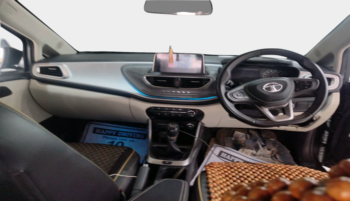 2023 Tata ALTROZ XZ + SUNROOF, Petrol, Manual, 1,81,481 km, interior