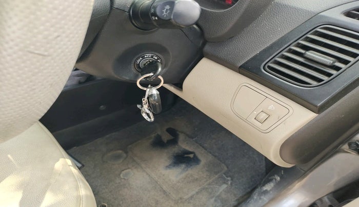 2013 Hyundai Eon D-LITE+, Petrol, Manual, 99,801 km, interior