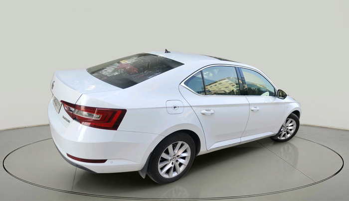 2019 Skoda Superb L&K 1.8 TSI AT, Petrol, Automatic, 1,02,255 km, exterior
