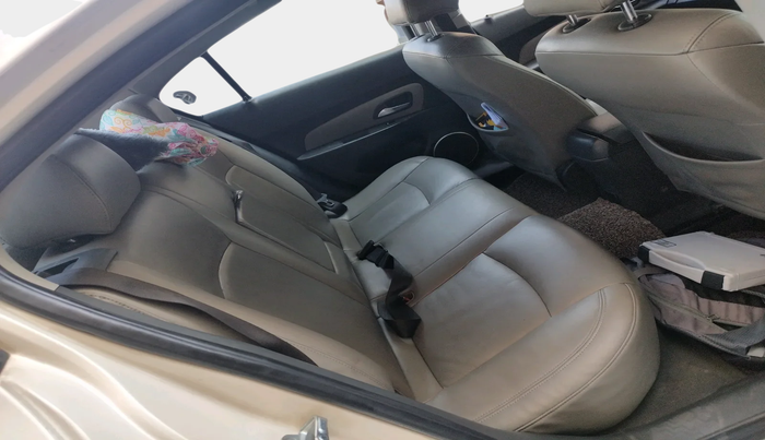 2010 Chevrolet Cruze LTZ, Diesel, Manual, 1,44,792 km, interior