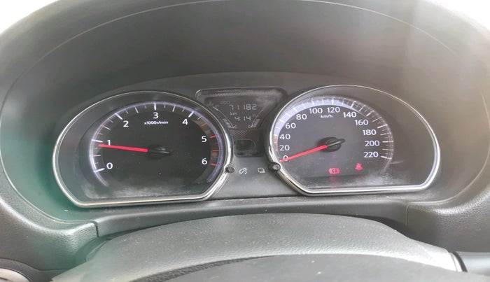 2017 Nissan Sunny XV DIESEL, Diesel, Manual, 71,182 km, interior