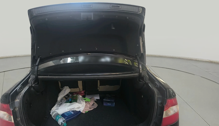 2012 Skoda Superb ELEGANCE 2.0 TDI CR AT, Diesel, Automatic, 1,11,855 km, exterior