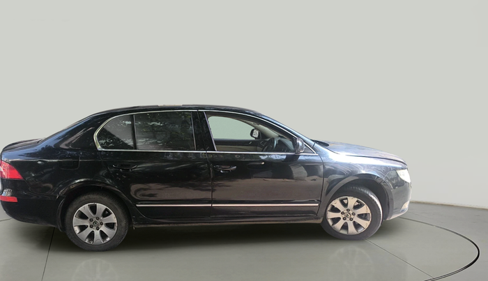 2012 Skoda Superb ELEGANCE 2.0 TDI CR AT, Diesel, Automatic, 1,11,855 km, exterior