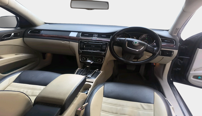 2012 Skoda Superb ELEGANCE 2.0 TDI CR AT, Diesel, Automatic, 1,11,855 km, interior