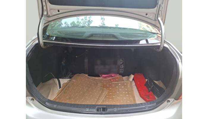 2010 Toyota Corolla Altis G PETROL, Petrol, Manual, 1,03,647 km, exterior