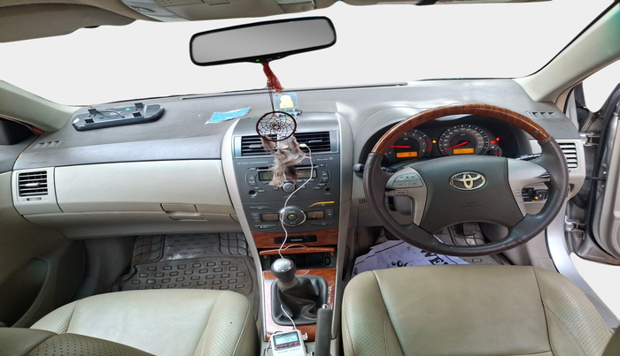 2010 Toyota Corolla Altis G PETROL, Petrol, Manual, 1,03,647 km, interior