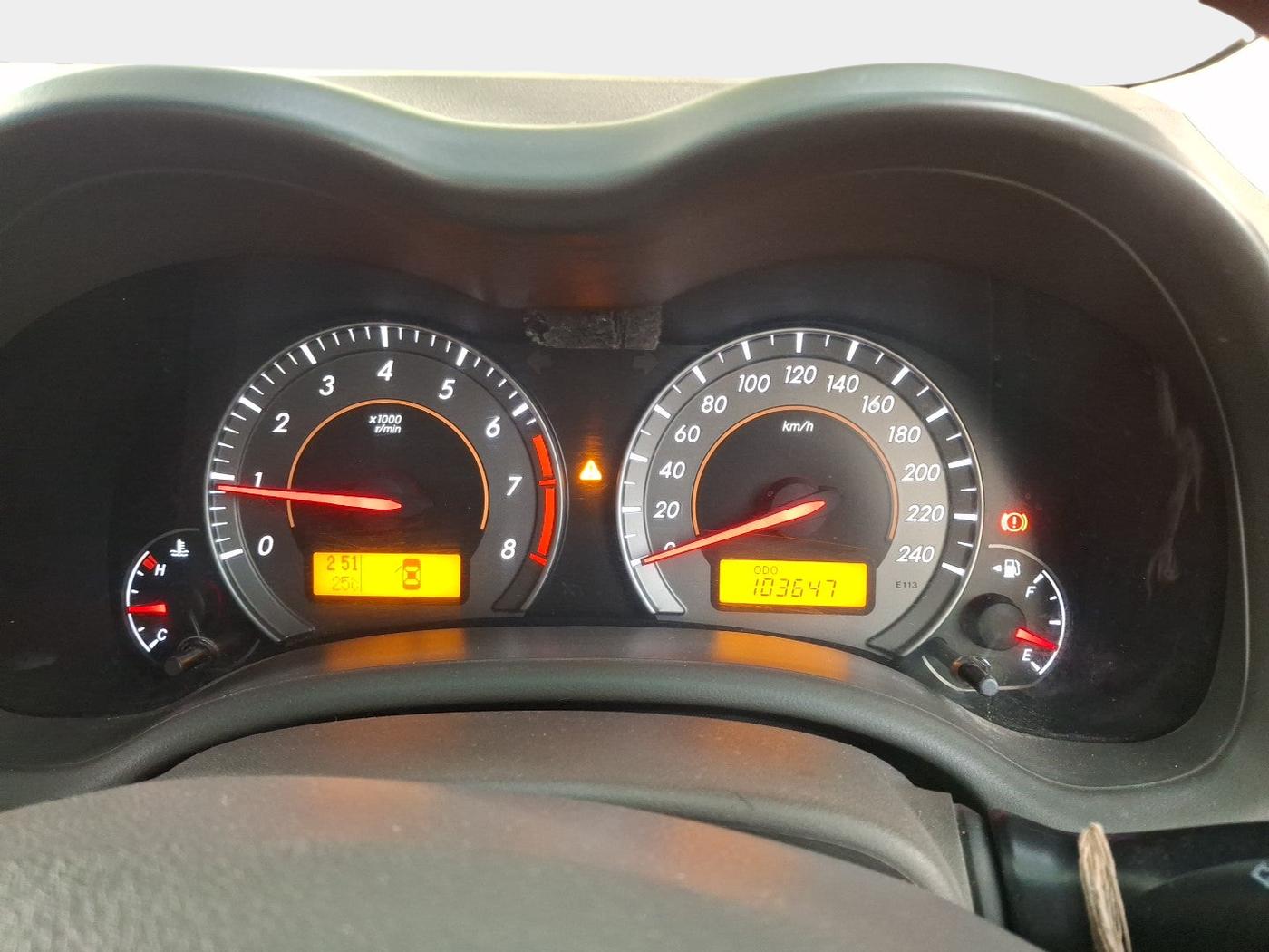 2010 Toyota Corolla Altis G PETROL, Petrol, Manual, 1,03,647 km, interior