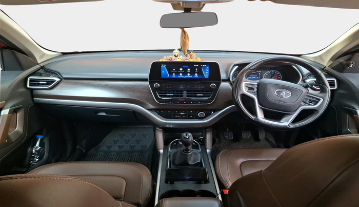 2019 Tata Harrier XZ 2.0L, Diesel, Manual, 1,23,885 km, interior