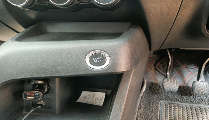 2021 Nissan MAGNITE XV PREMIUM DUAL TONE, Petrol, Manual, 44,435 km, interior