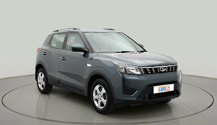 2022 Mahindra XUV300 W6 1.2 PETROL AMT, Petrol, Automatic, 66,136 km, exterior