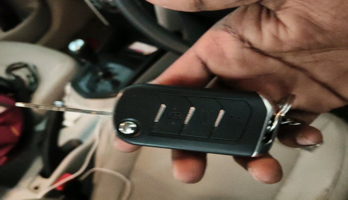 2022 Mahindra XUV300 W6 1.2 PETROL AMT, Petrol, Automatic, 66,136 km, interior