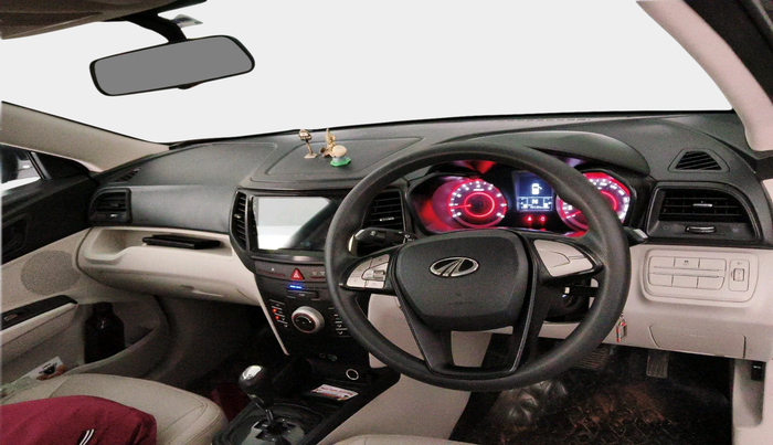 2022 Mahindra XUV300 W6 1.2 PETROL AMT, Petrol, Automatic, 66,136 km, interior