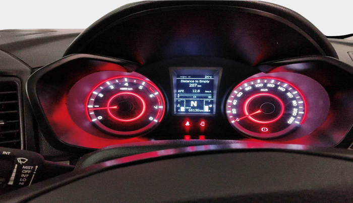 2022 Mahindra XUV300 W6 1.2 PETROL AMT, Petrol, Automatic, 66,136 km, interior