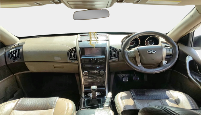 2012 Mahindra XUV500 W8, Diesel, Manual, 1,90,886 km, interior