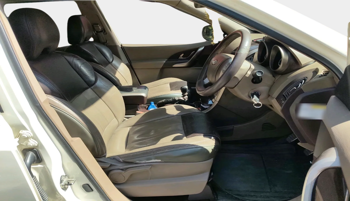 2012 Mahindra XUV500 W8, Diesel, Manual, 1,90,886 km, interior