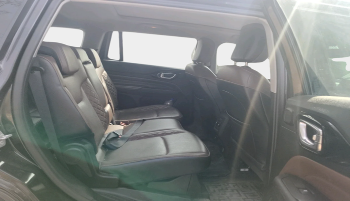 2022 Jeep MERIDIAN LIMITED (O) 4X4 AT, Diesel, Automatic, 63,870 km, interior