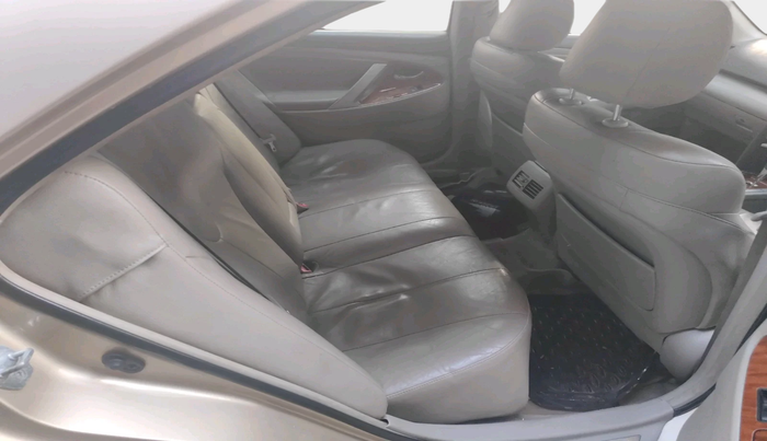 2011 Toyota Camry W2 AT, Petrol, Automatic, 2,33,509 km, interior