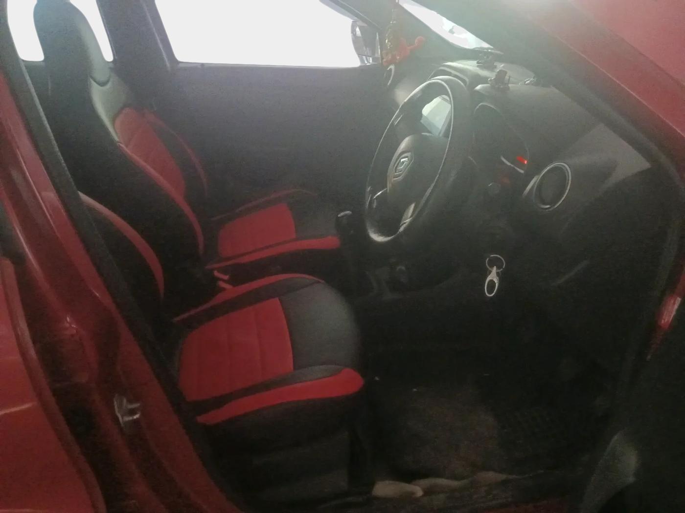 2015 Renault Kwid RXL, Petrol, Manual, 70,061 km, interior