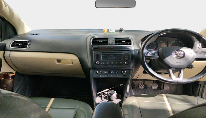 2016 Skoda Rapid AMBITION 1.5 TDI, Diesel, Manual, 1,31,816 km, interior