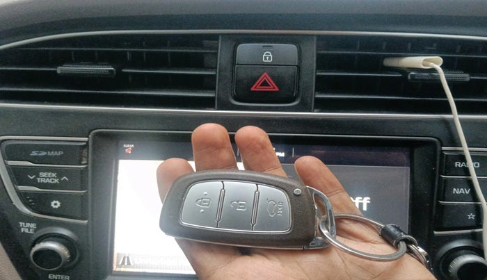 2018 Hyundai Elite i20 ASTA 1.2 (O), Petrol, Manual, 67,502 km, interior