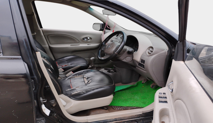 2010 Nissan Micra XV DIESEL, Diesel, Manual, 2,32,946 km, interior