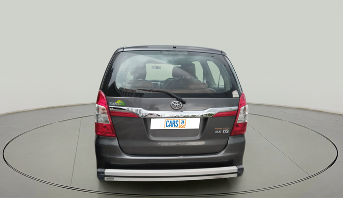 2014 Toyota Innova 2.5 VX 7 STR, Diesel, Manual, 1,57,147 km, exterior