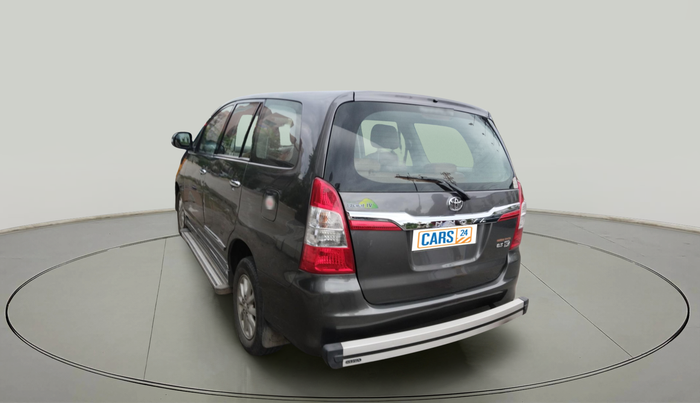 2014 Toyota Innova 2.5 VX 7 STR, Diesel, Manual, 1,57,147 km, exterior