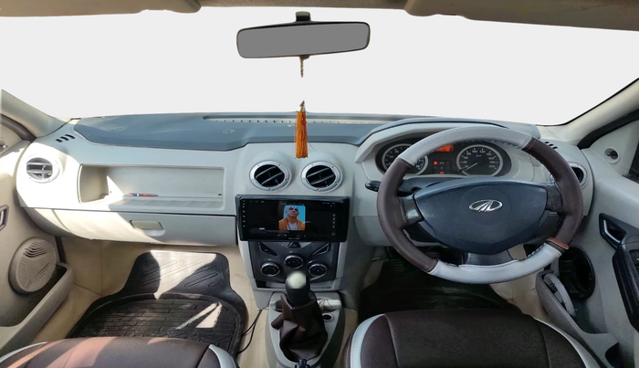 2014 Mahindra Verito 1.5 D4, Diesel, Manual, 2,45,397 km, interior