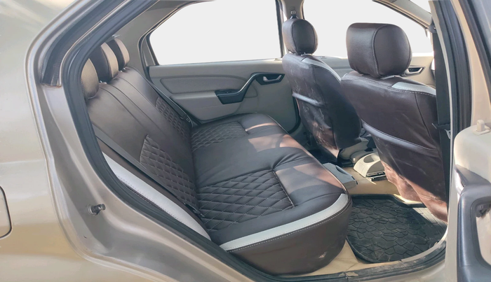 2014 Mahindra Verito 1.5 D4, Diesel, Manual, 2,45,397 km, interior