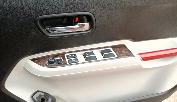 2018 Maruti IGNIS ZETA 1.2, Petrol, Manual, 52,119 km, interior