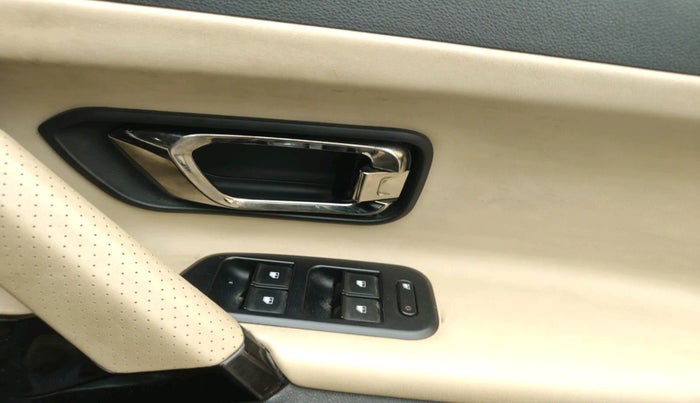 2021 Tata Safari XZA PLUS, Diesel, Automatic, 84,858 km, interior