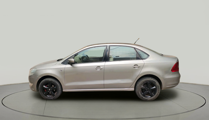 2014 Skoda Rapid 1.5 TDI CR ELEGANCE, Diesel, Manual, 1,32,070 km, exterior