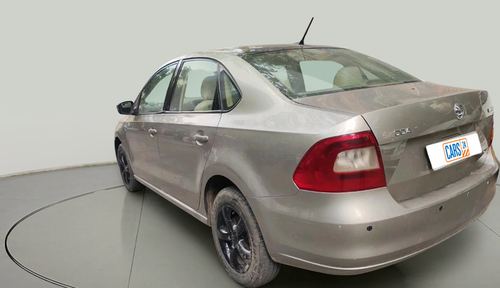 2014 Skoda Rapid 1.5 TDI CR ELEGANCE, Diesel, Manual, 1,32,070 km, exterior