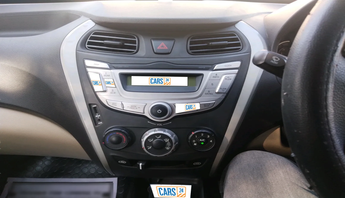 2018 Hyundai Eon MAGNA +, Petrol, Manual, 27,340 km, interior