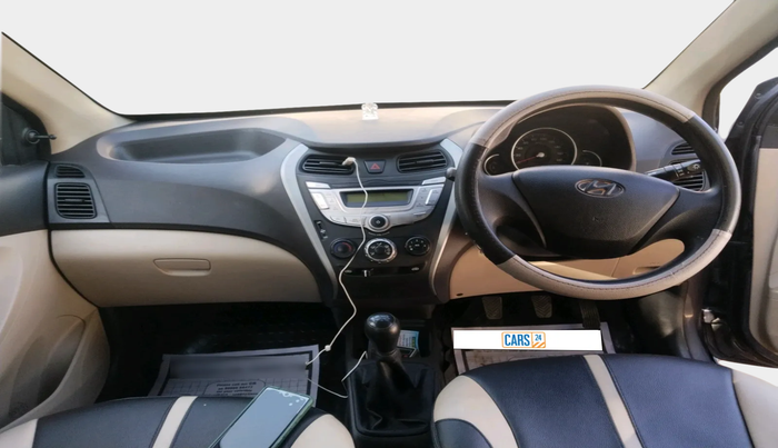 2018 Hyundai Eon MAGNA +, Petrol, Manual, 27,340 km, interior