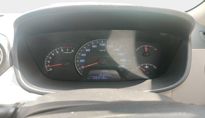 2015 Hyundai Xcent S 1.2, Petrol, Manual, 1,06,048 km, interior