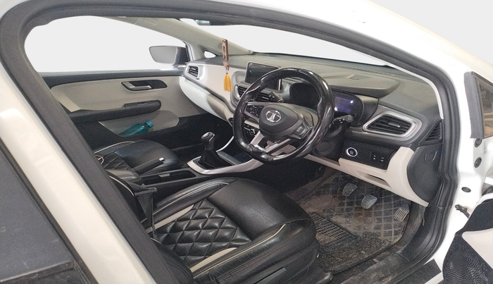 2023 Tata ALTROZ XZ PLUS SUNROOF CNG, Petrol, Manual, 44,881 km, interior