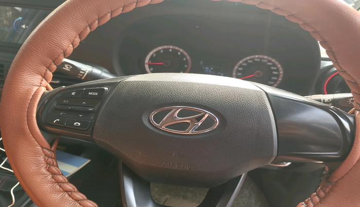 2022 Hyundai GRAND I10 NIOS MAGNA CORPORATE EDITION 1.2 KAPPA VTVT, Petrol, Manual, 39,712 km, interior