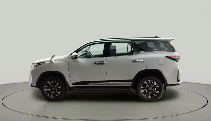 2022 Toyota Fortuner 4X4 AT 2.8 LEGENDER, Diesel, Automatic, 1,09,061 km, exterior