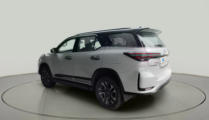 2022 Toyota Fortuner 4X4 AT 2.8 LEGENDER, Diesel, Automatic, 1,09,061 km, exterior