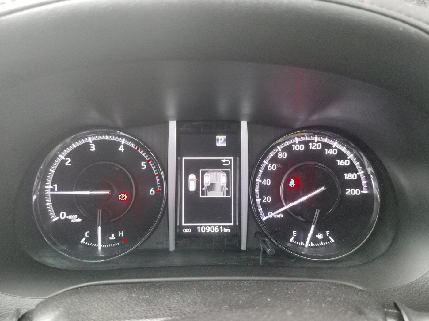 2022 Toyota Fortuner 4X4 AT 2.8 LEGENDER, Diesel, Automatic, 1,09,061 km, interior