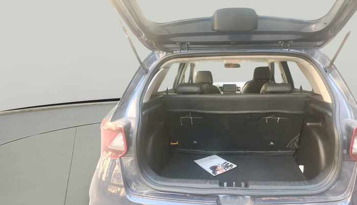 2020 Hyundai VENUE SX 1.5 CRDI, Diesel, Manual, 1,06,553 km, exterior