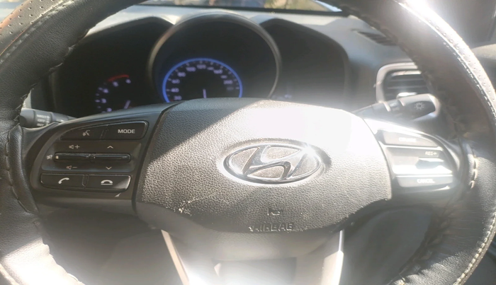 2020 Hyundai VENUE SX 1.5 CRDI, Diesel, Manual, 1,06,553 km, interior