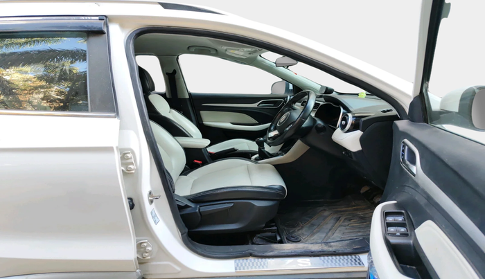 2022 MG ASTOR SMART EX 1.5 MT, Petrol, Manual, 60,273 km, interior