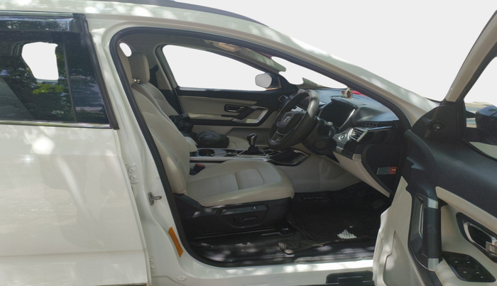 2022 Tata Safari XZ PLUS, Diesel, Manual, 39,120 km, interior