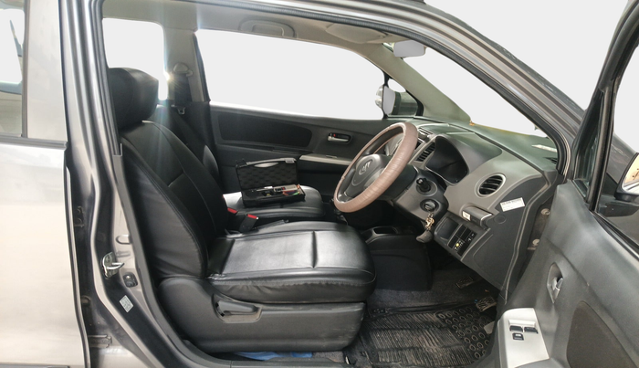 2011 Maruti Wagon R 1.0 LXI CNG, Petrol, Manual, 82,966 km, interior